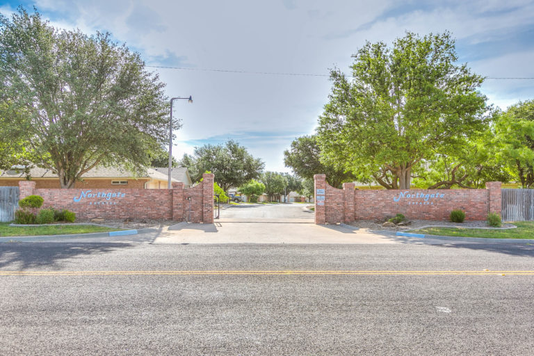 picture of Baptist Retirement community gates